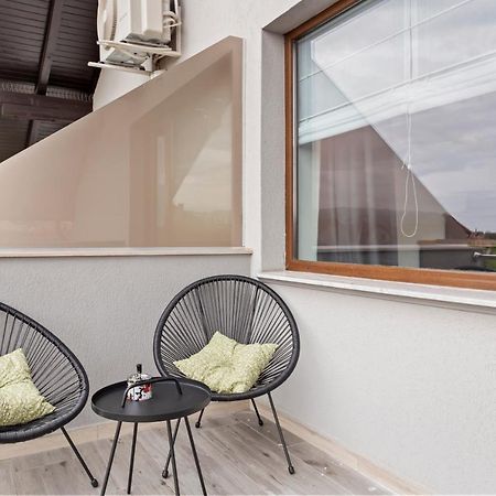 6Rooms Sibiu Bagian luar foto